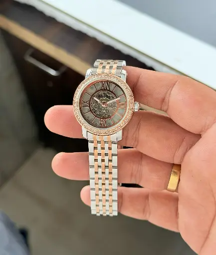 Fossil Curiosity Women's Skeleton
